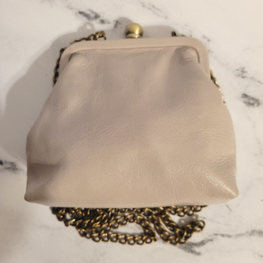 HOBO The Original Small Kisslock Crossbody Leather Bag